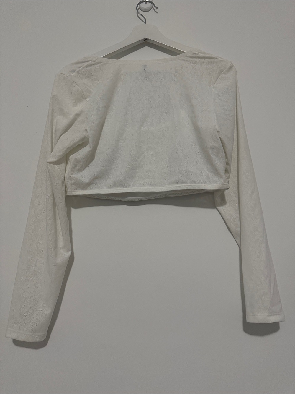 Offline By Aerie BNWT White Long Sleeve Crop Top - Picture 3 of 3